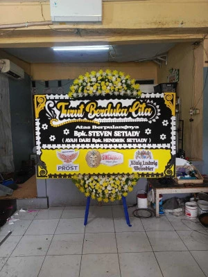 Papan Bunga di Gereja Gbi Mawar Sharon